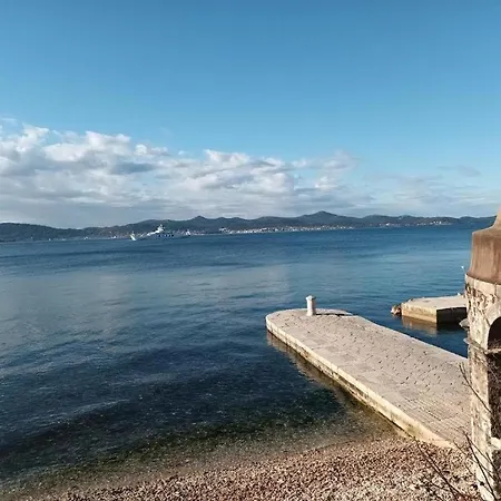 Apartman Sandra -Private Parking And Garden Zadar Exterior photo