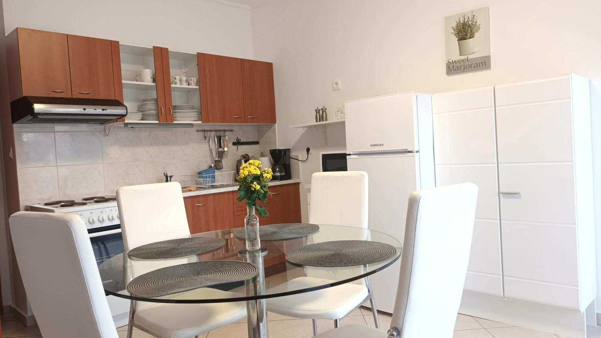 Sandra -private Parking And Garden Apartman *